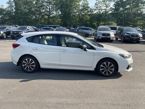 Crystal White Pearl 2023 Subaru Impreza Base