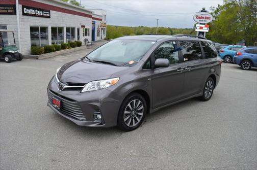2019 Toyota Sienna XLE