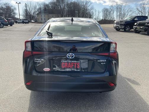 2021 Toyota Prius XLE