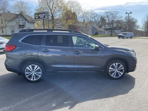 Magnetite Gray Metallic 2021 Subaru Ascent Premium 7-Passenger