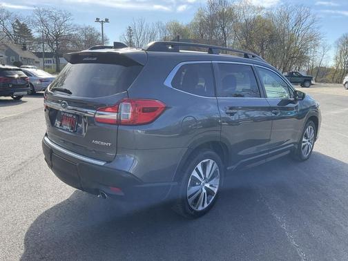 Magnetite Gray Metallic 2021 Subaru Ascent Premium 7-Passenger