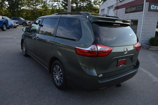 2018 Toyota Sienna XLE