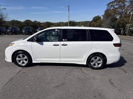 2018 Toyota Sienna SE