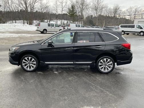 2018 Subaru Outback 2.5i Touring