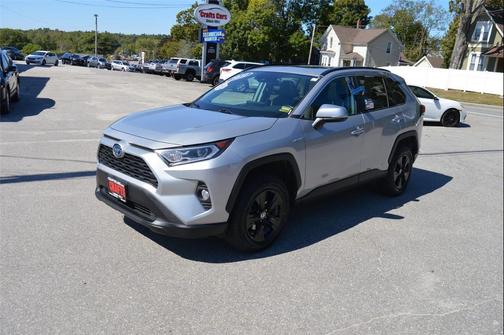 2021 Toyota RAV4 Hybrid XLE