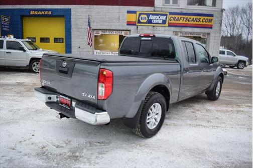 Gun Metallic 2018 Nissan Frontier SV
