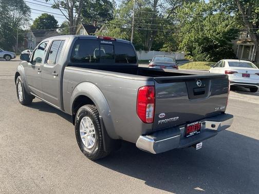 Gun Metallic 2018 Nissan Frontier SV