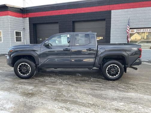 2024 Toyota Tacoma TRD Sport