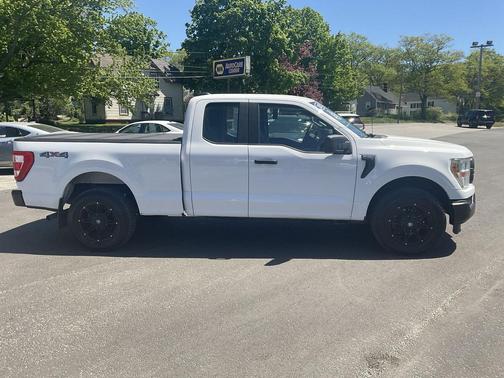 Oxford White 2021 Ford F-150 XL