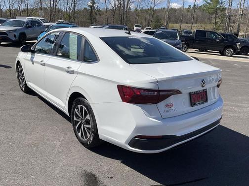 Pure White 2024 Volkswagen Jetta 1.5T S