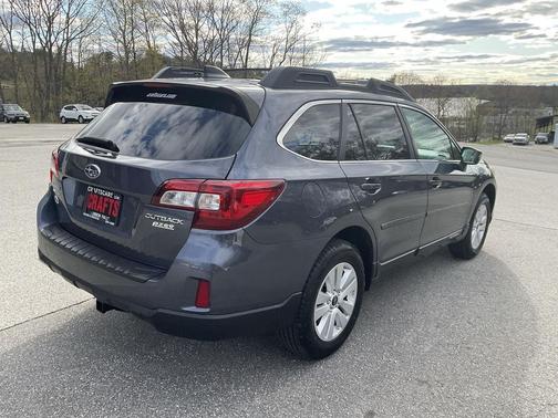 Carbide Gray Metallic 2017 Subaru Outback 2.5i Premium