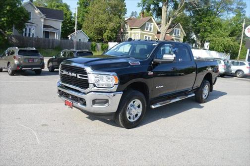 2020 RAM 2500 Tradesman Crew Cab 4X4 6'4' Box