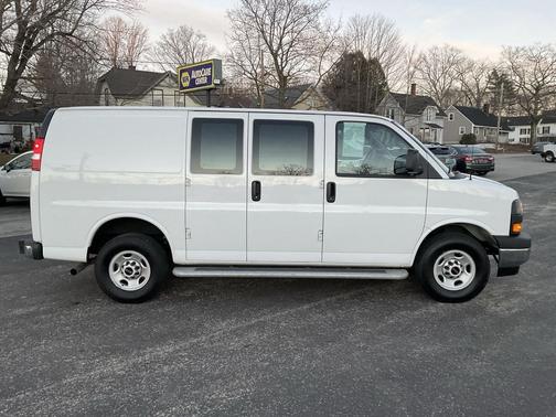 2024 GMC Savana 2500 Work Van
