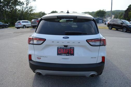 2022 Ford Escape Titanium