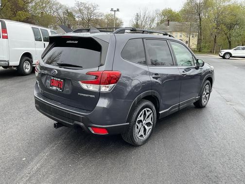 Magnetite Gray Metallic 2020 Subaru Forester Premium