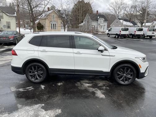 2024 Volkswagen Tiguan 2.0T Wolfsburg Edition