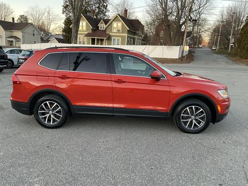 2019 Volkswagen Tiguan 2.0T SE 4MOTION