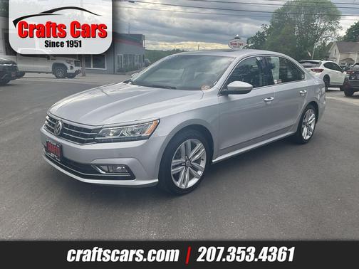 Reflex Silver Metallic 2017 Volkswagen Passat 1.8T SE w/Technology
