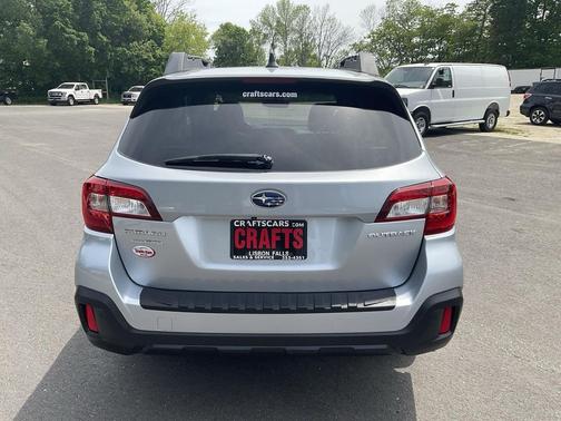 Ice Silver Metallic 2019 Subaru Outback 2.5i Limited