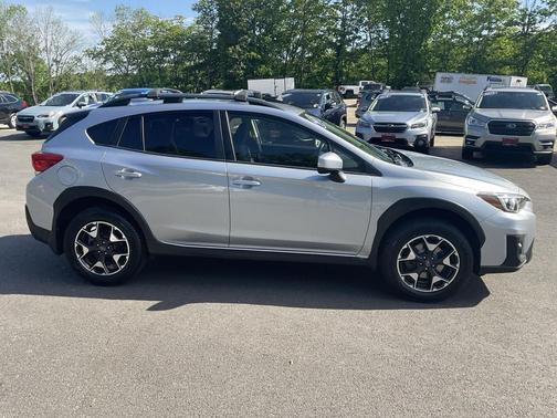 Ice Silver Metallic 2019 Subaru Crosstrek 2.0i Premium