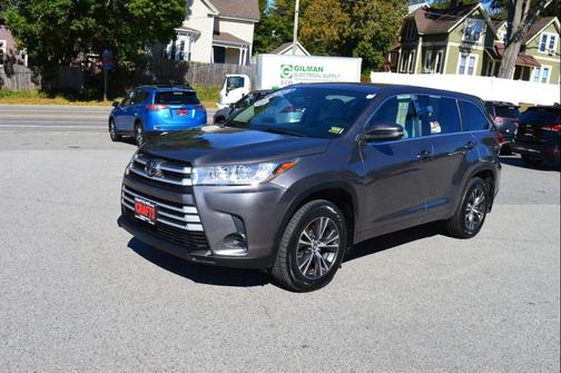 2018 Toyota Highlander LE
