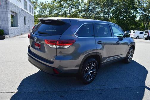 2018 Toyota Highlander LE
