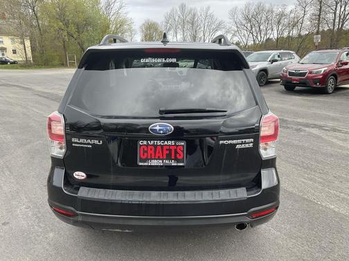 Crystal Black Silica 2017 Subaru Forester 2.5i Limited