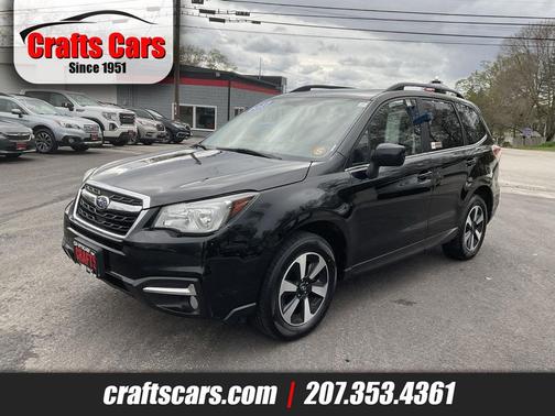 Crystal Black Silica 2017 Subaru Forester 2.5i Limited