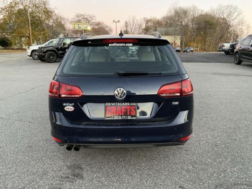 2016 Volkswagen Golf SportWagen TSI S 4-Door