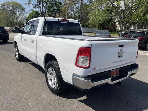 Bright White Clearcoat 2022 RAM 1500 Big Horn/Lone Star