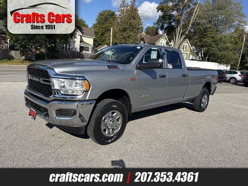 2022 RAM 2500 Tradesman Crew Cab 4x4 8' Box