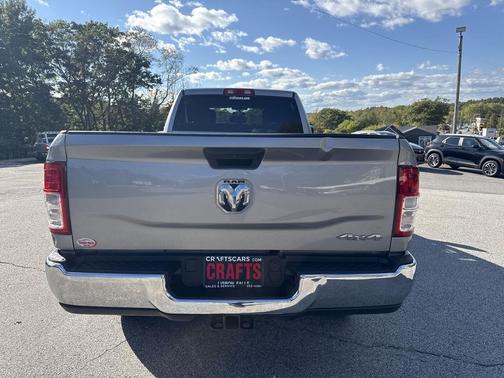 2022 RAM 2500 Tradesman Crew Cab 4x4 8' Box