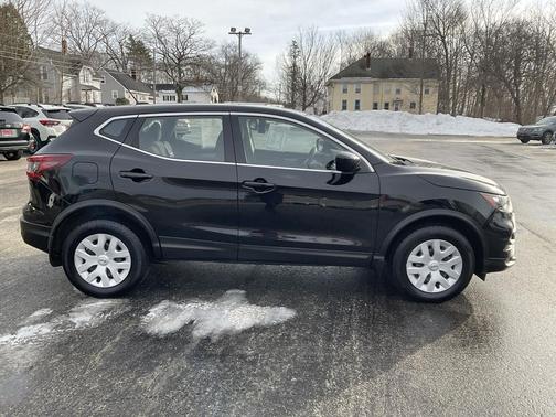 2020 Nissan Rogue Sport S