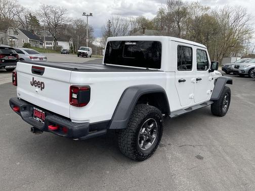 Bright White Clearcoat 2020 Jeep Gladiator Rubicon