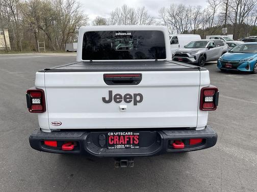 Bright White Clearcoat 2020 Jeep Gladiator Rubicon