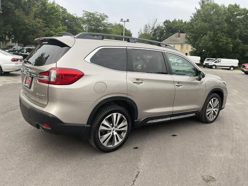Tungsten Metallic 2019 Subaru Ascent Limited 7-Passenger