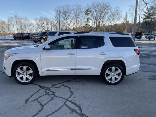 2019 GMC Acadia Denali