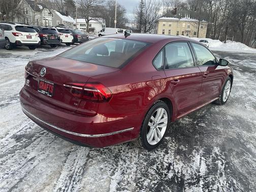 2019 Volkswagen Passat 2.0T Wolfsburg Edition
