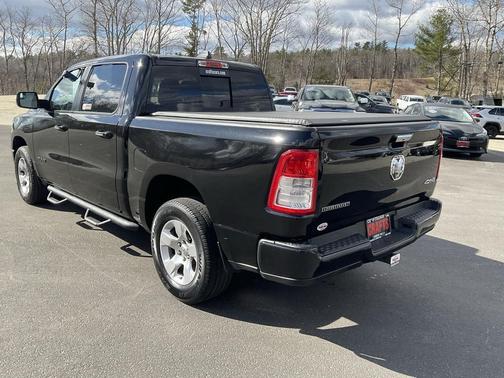 Diamond Black Crystal Pearlcoat 2019 RAM 1500 Big Horn