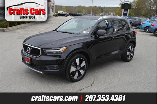 2020 Volvo XC40 T5 Momentum