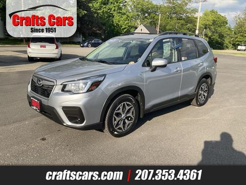 Ice Silver Metallic 2019 Subaru Forester Premium