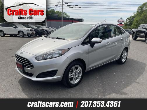 Ingot Silver Metallic 2018 Ford Fiesta SE