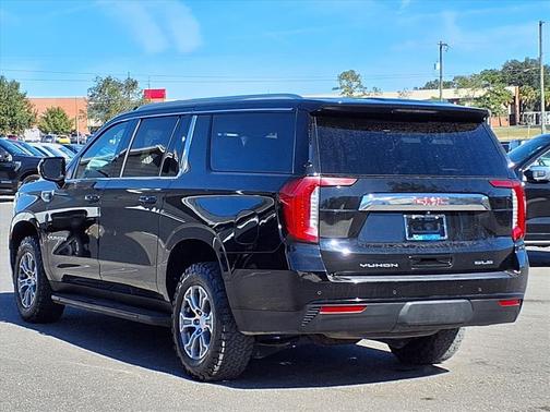 2024 GMC Yukon XL SLE