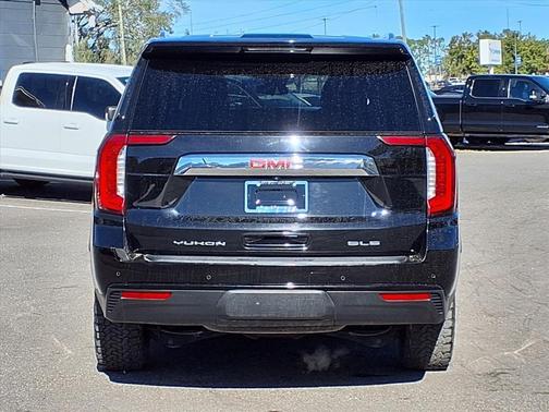 2024 GMC Yukon XL SLE
