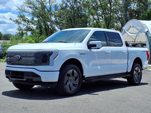 2023 Ford F-150 Lightning LARIAT