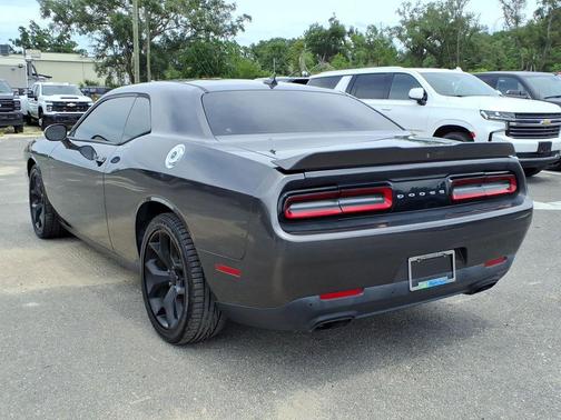 Granite Pearlcoat 2016 Dodge Challenger SXT