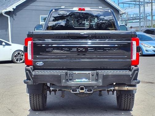 Agate Black Metallic 2025 Ford F-250 Platinum