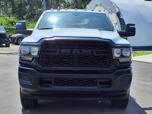 2023 RAM 3500 Tradesman Crew Cab 4x4 8' Box