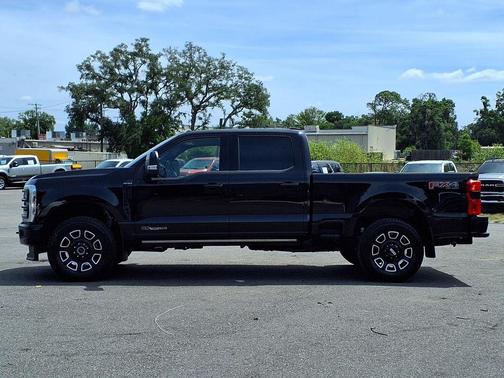 Agate Black Metallic 2025 Ford F-250 Platinum