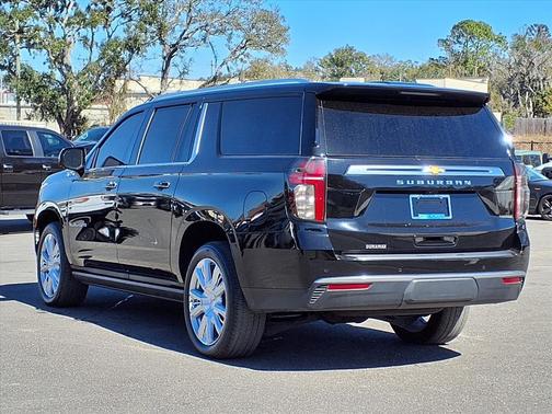 2023 Chevrolet Suburban 2WD High Country